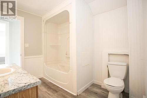 295 Gillies St, Sault Ste. Marie, ON - Indoor Photo Showing Bathroom