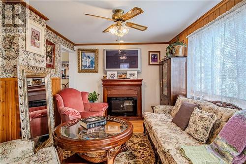 1 St David Ridge Road, Oak Bay, NB - Indoor Photo Showing Living Room With Fireplace