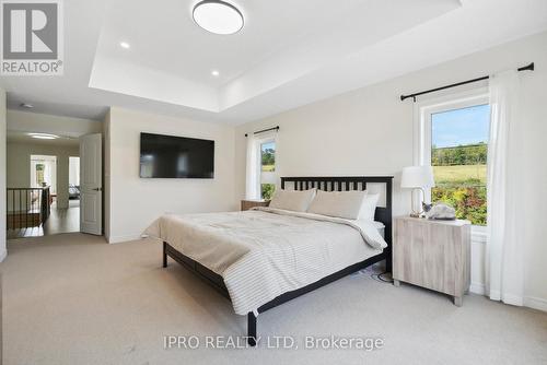 42 Prunella Crescent, East Gwillimbury (Holland Landing), ON - Indoor Photo Showing Bedroom