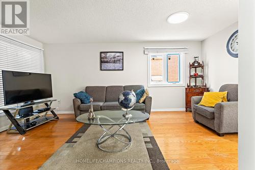 78 Mount Ranier Crescent, Brampton, ON - Indoor Photo Showing Living Room