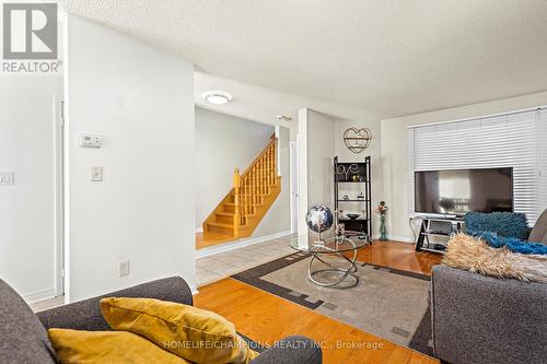 78 Mount Ranier Crescent, Brampton, ON - Indoor Photo Showing Living Room