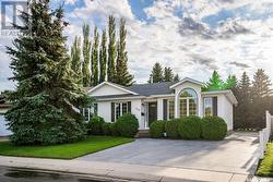 110 Hogg CRESCENT  Saskatoon, SK S7N 3W3