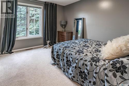 110 Hogg Crescent, Saskatoon, SK - Indoor Photo Showing Bedroom