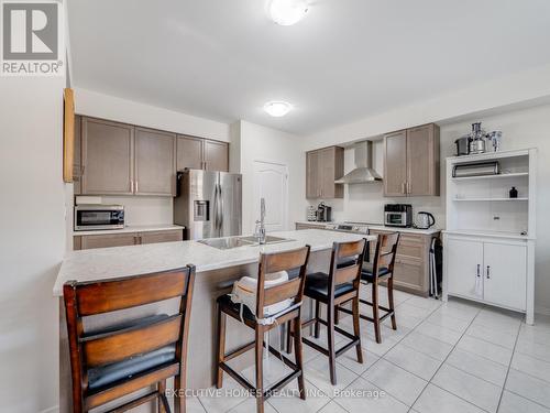 26 Lillian Way, Haldimand, ON - Indoor Photo Showing Kitchen With Double Sink