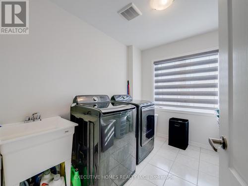 26 Lillian Way, Haldimand, ON - Indoor Photo Showing Laundry Room