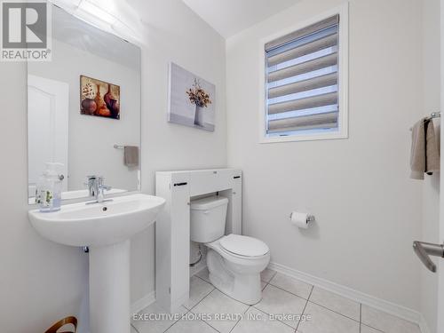 26 Lillian Way, Haldimand, ON - Indoor Photo Showing Bathroom