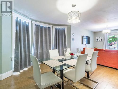 153 Elgin Street E, Oshawa, ON - Indoor Photo Showing Dining Room