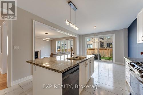 Main - 6 Deepwood Crescent, East Gwillimbury, ON - Indoor Photo Showing Kitchen With Double Sink