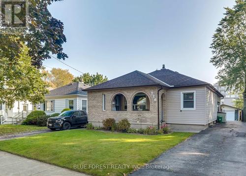 226 Oakland Avenue, London, ON - Outdoor With Facade