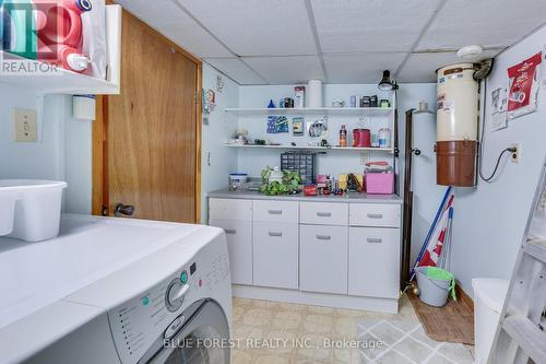 226 Oakland Avenue, London, ON - Indoor Photo Showing Laundry Room