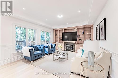 171 Empress Avenue, Toronto, ON - Indoor Photo Showing Living Room