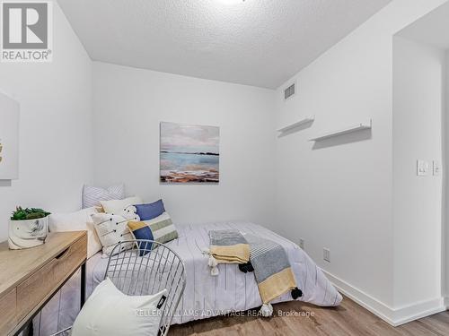 3308 - 38 Lee Centre Drive, Toronto (Woburn), ON - Indoor Photo Showing Bedroom