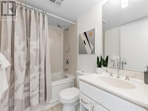 3308 - 38 Lee Centre Drive, Toronto, ON - Indoor Photo Showing Bathroom