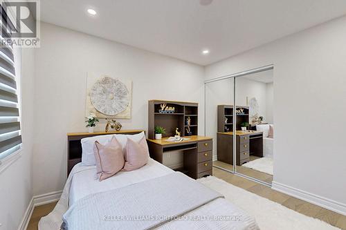 30 Country Drive Lane, Vaughan, ON - Indoor Photo Showing Bedroom