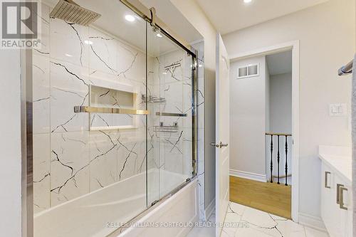 30 Country Drive Lane, Vaughan, ON - Indoor Photo Showing Bathroom