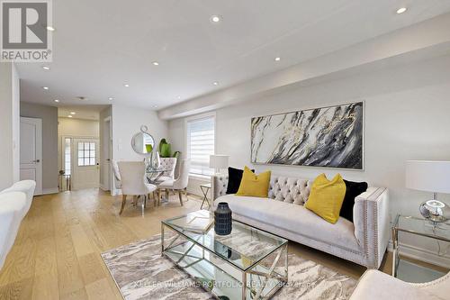 30 Country Drive Lane, Vaughan, ON - Indoor Photo Showing Living Room