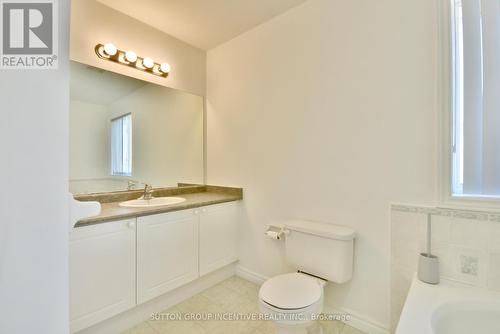 4 Shalom Way, Barrie (Painswick South), ON - Indoor Photo Showing Bathroom