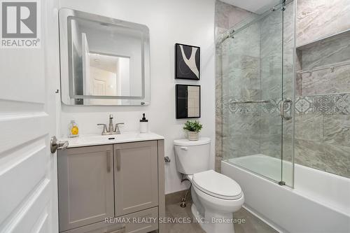 2466 Adamvale Crescent, Oakville (West Oak Trails), ON - Indoor Photo Showing Bathroom