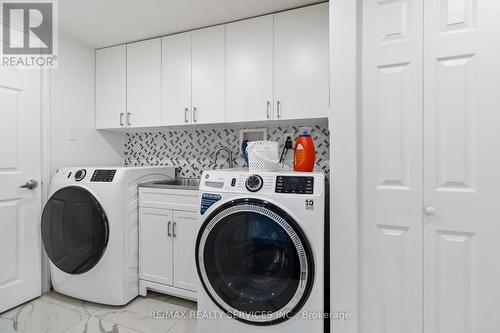 2466 Adamvale Crescent, Oakville, ON - Indoor Photo Showing Laundry Room