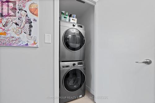 1701 - 4099 Brickstone Mews, Mississauga (Creditview), ON - Indoor Photo Showing Laundry Room