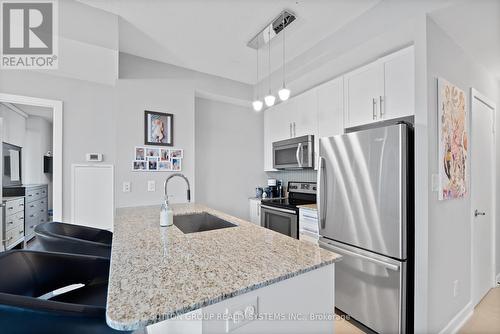 1701 - 4099 Brickstone Mews, Mississauga (Creditview), ON - Indoor Photo Showing Kitchen With Upgraded Kitchen