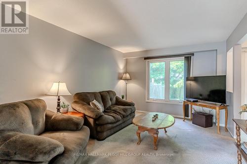 281 Browning Trail, Barrie (Letitia Heights), ON - Indoor Photo Showing Living Room