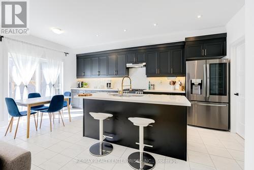 61 Wheatfield Road, Barrie, ON - Indoor Photo Showing Kitchen With Upgraded Kitchen