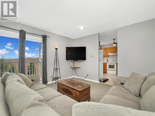 5137 Boundary Road E, Hamilton Township (Bewdley), ON - Indoor Photo Showing Living Room