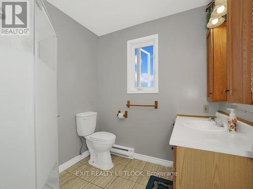 5137 Boundary Road E, Hamilton Township (Bewdley), ON - Indoor Photo Showing Bathroom