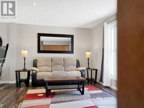 5137 Boundary Road E, Hamilton Township (Bewdley), ON - Indoor Photo Showing Living Room