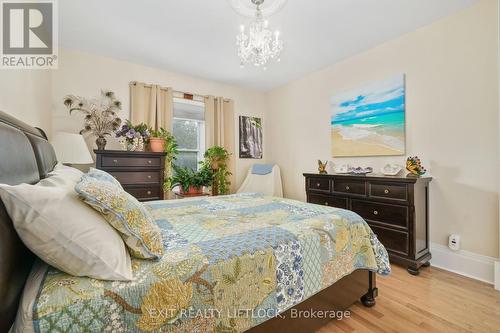 35 Centre Ave, Trent Hills (Warkworth), ON - Indoor Photo Showing Bedroom