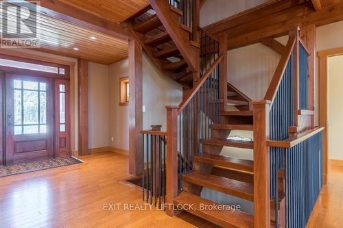 758 Lifford Road, Kawartha Lakes (Bethany), ON - Indoor Photo Showing Other Room