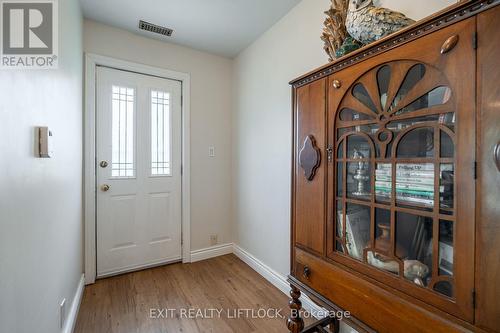 6 Woods Avenue, Kawartha Lakes, ON - Indoor Photo Showing Other Room