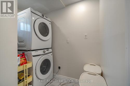 6 Woods Avenue, Kawartha Lakes, ON - Indoor Photo Showing Laundry Room