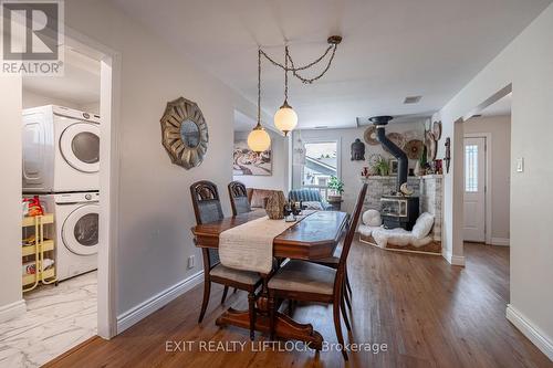 6 Woods Avenue, Kawartha Lakes, ON - Indoor Photo Showing Laundry Room