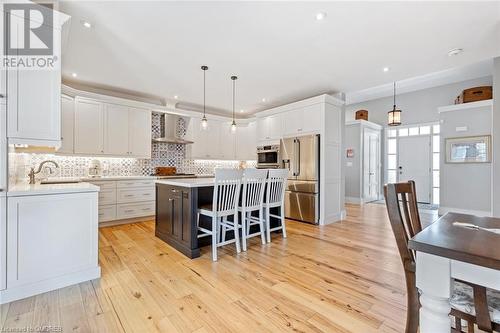 363 Walton Street, Oakville, ON - Indoor Photo Showing Kitchen With Upgraded Kitchen