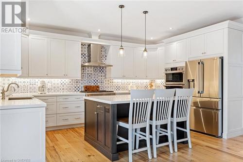 363 Walton Street, Oakville, ON - Indoor Photo Showing Kitchen With Upgraded Kitchen