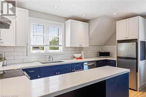 363 Walton Street, Oakville, ON - Indoor Photo Showing Kitchen