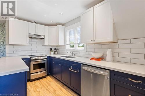 363 Walton Street, Oakville, ON - Indoor Photo Showing Kitchen