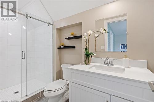 363 Walton Street, Oakville, ON - Indoor Photo Showing Bathroom