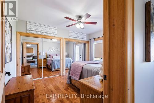 295089 8Th Line, Amaranth, ON - Indoor Photo Showing Bedroom