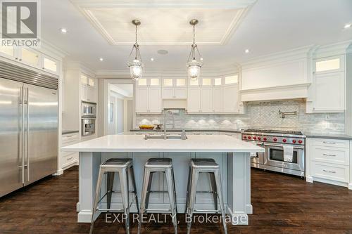 397 Bentley Road, Oakville, ON - Indoor Photo Showing Kitchen With Stainless Steel Kitchen With Upgraded Kitchen