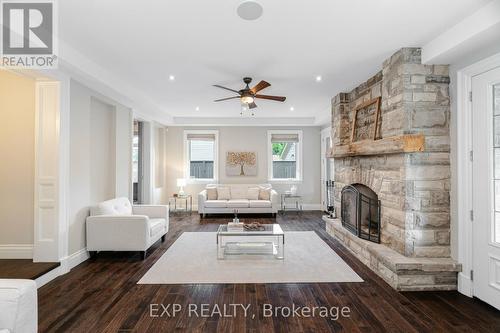 397 Bentley Road, Oakville (Eastlake), ON - Indoor Photo Showing Living Room With Fireplace