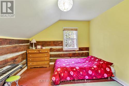 51 Buckhorn Narrows Road, Galway-Cavendish And Harvey, ON - Indoor Photo Showing Bedroom