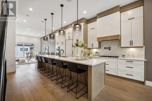 Massive island - 528 19 Avenue Sw, Calgary, AB - Indoor Photo Showing Kitchen With Upgraded Kitchen