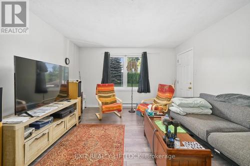 170 Dunlop Street, Peterborough (Ashburnham), ON - Indoor Photo Showing Living Room