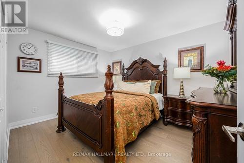 553 Pinewood Street, Oshawa, ON - Indoor Photo Showing Bedroom