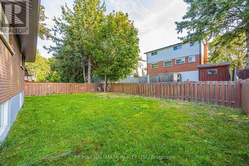 553 Pinewood Street, Oshawa, ON - Outdoor