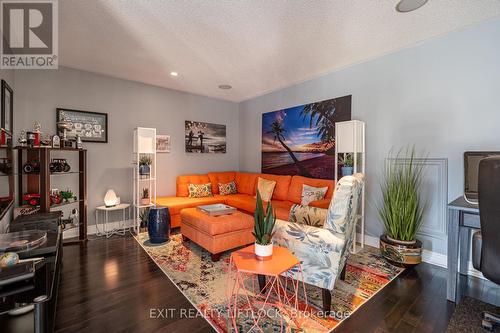 399 Lakeshore Road, Port Hope, ON - Indoor Photo Showing Living Room