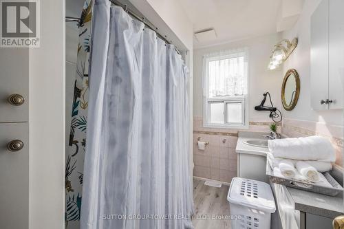 238 Church Street, Georgina, ON - Indoor Photo Showing Bathroom